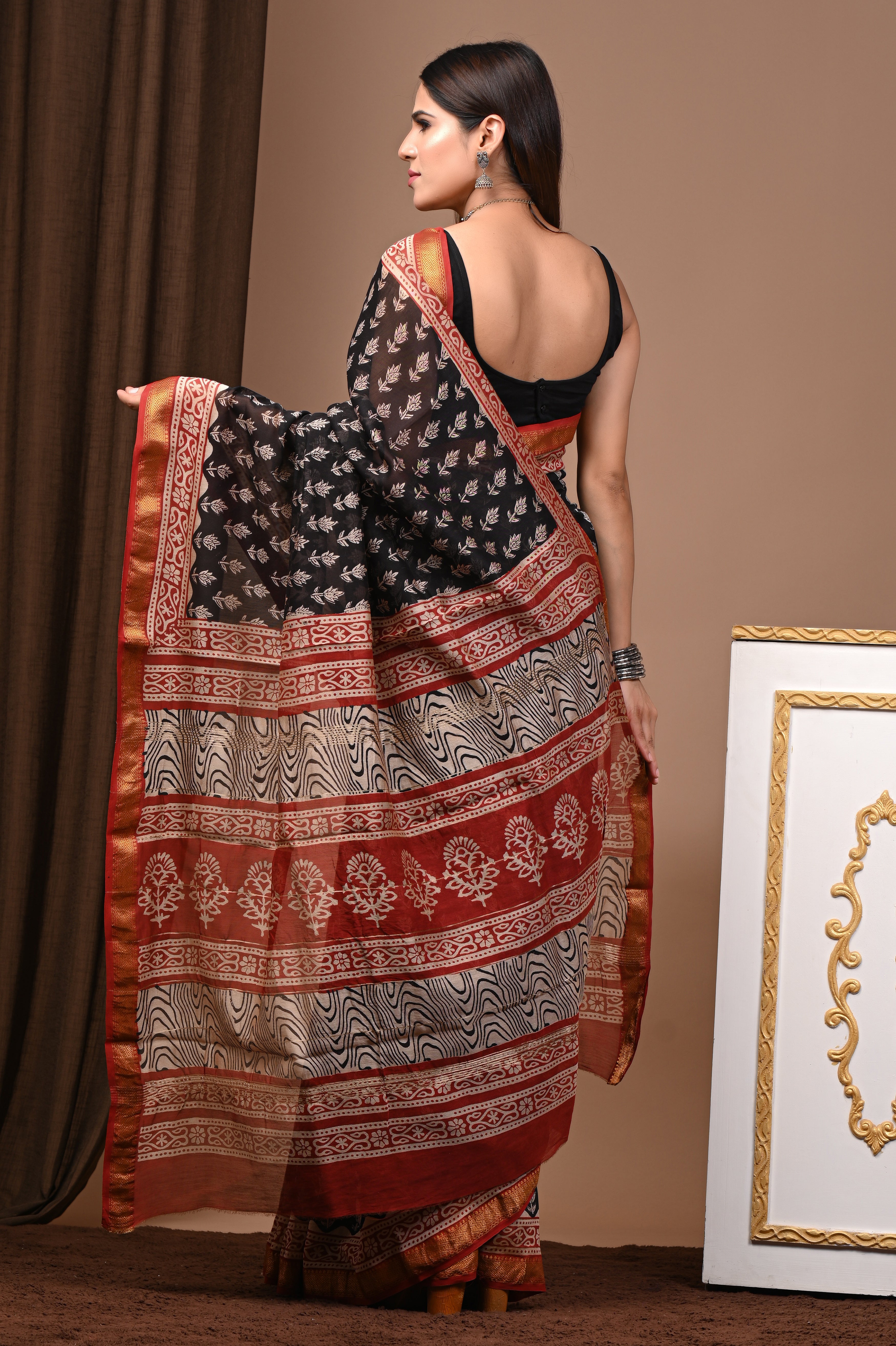 Black & Maroon Maheshwari Silk Saree
