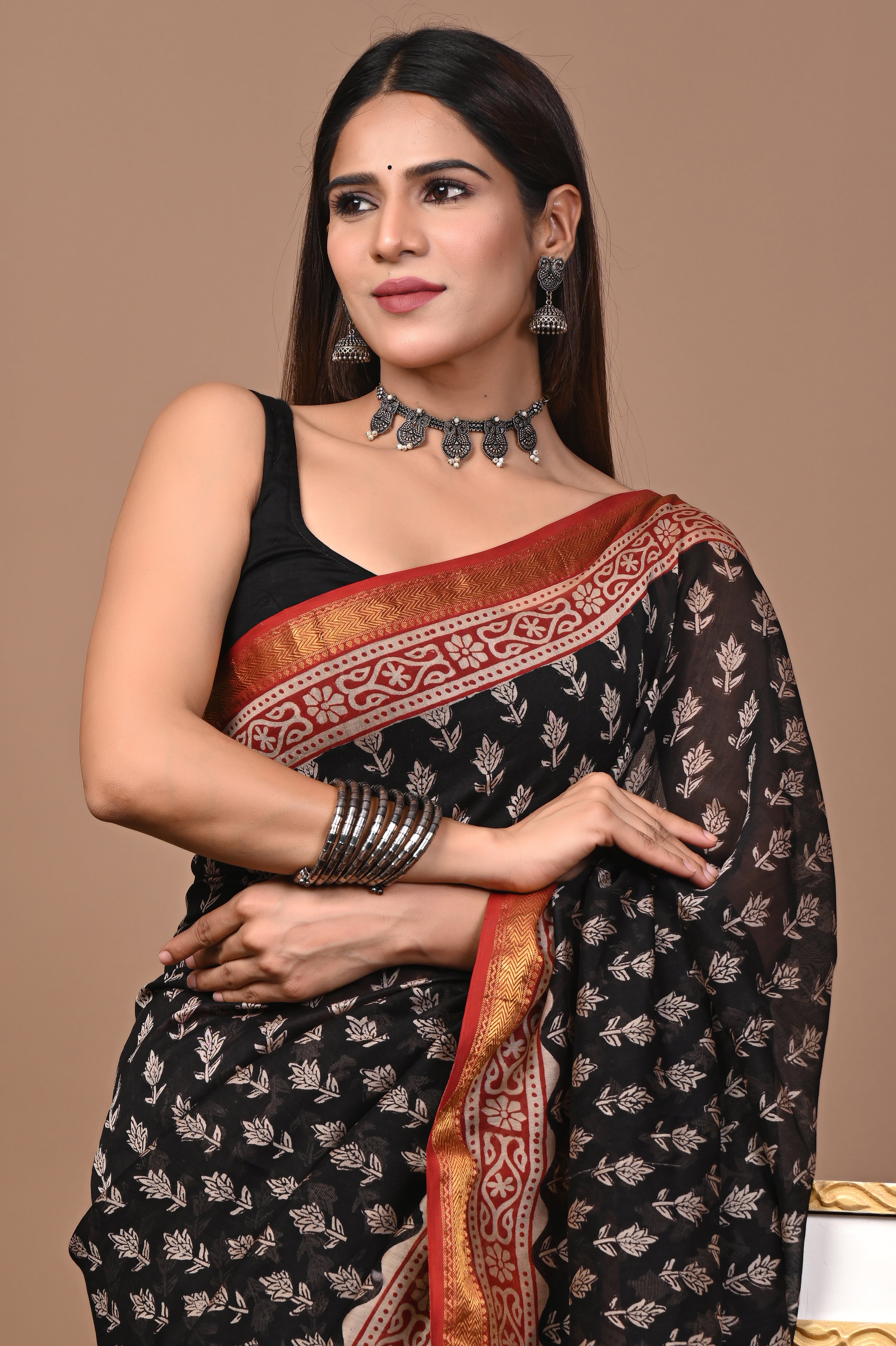 Black & Maroon Maheshwari Silk Saree