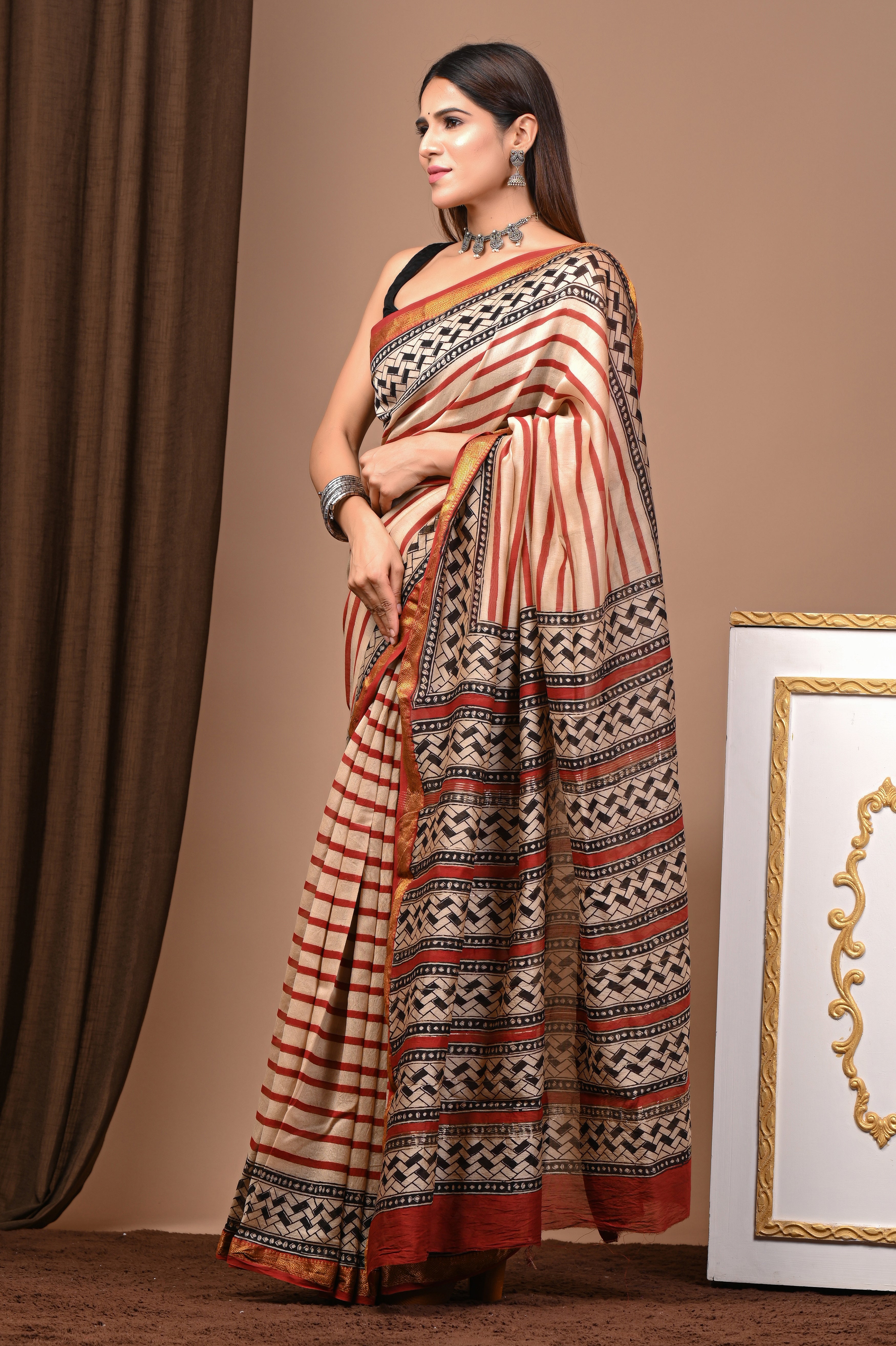 Beige & Rust Maheshwari Silk Saree