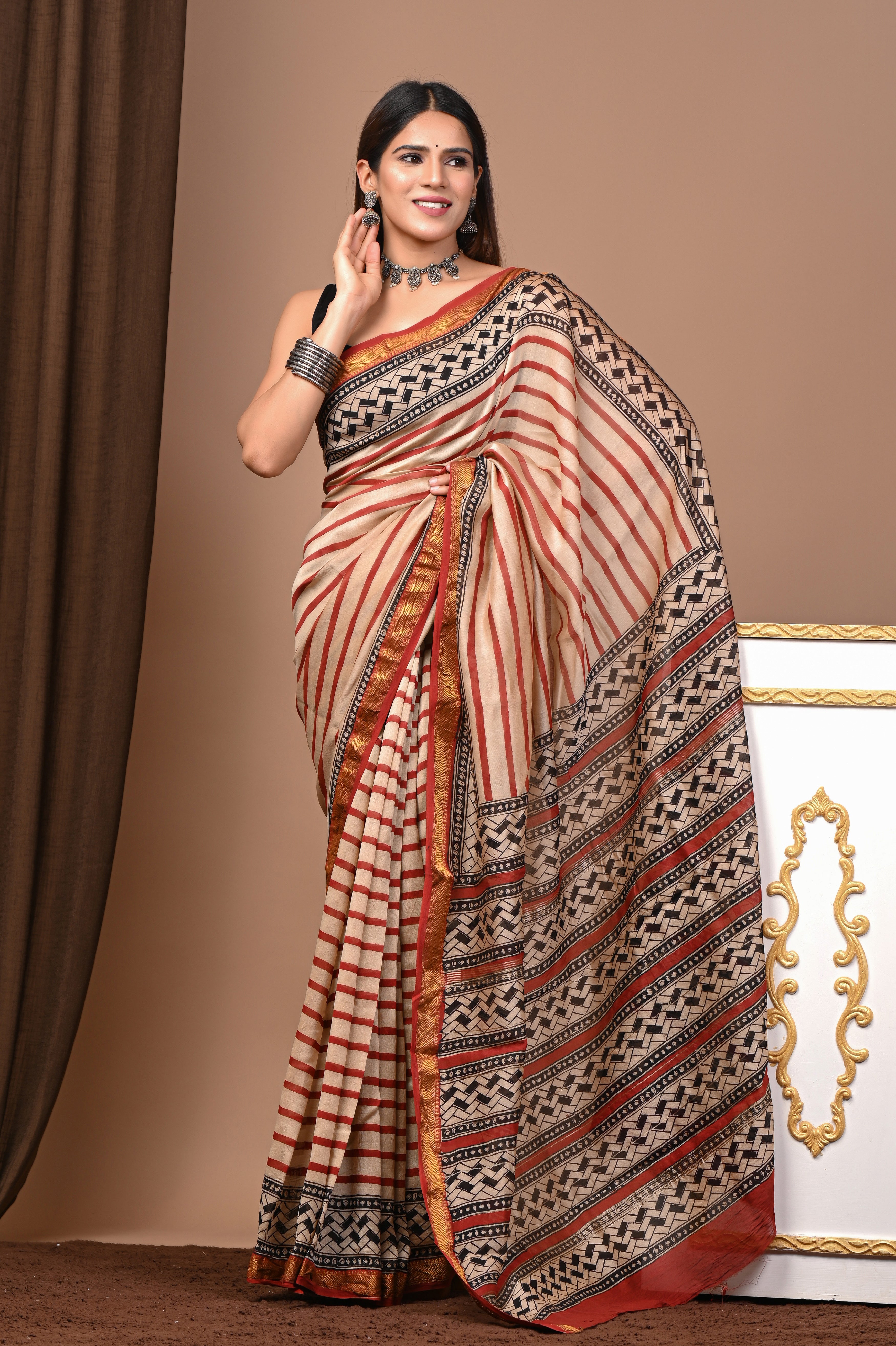 Beige & Rust Maheshwari Silk Saree