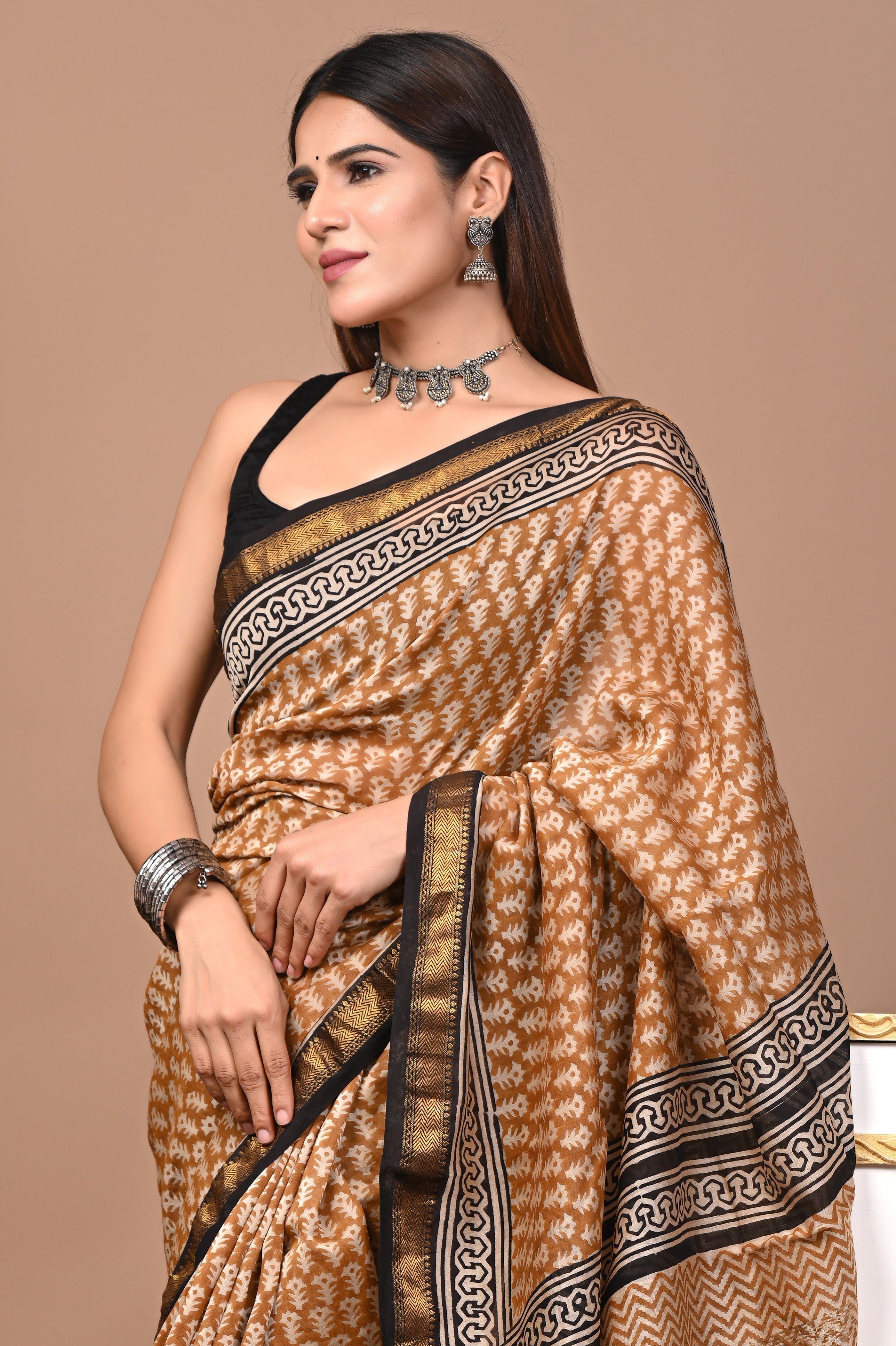 Mustard & Black Maheshwari Silk Saree