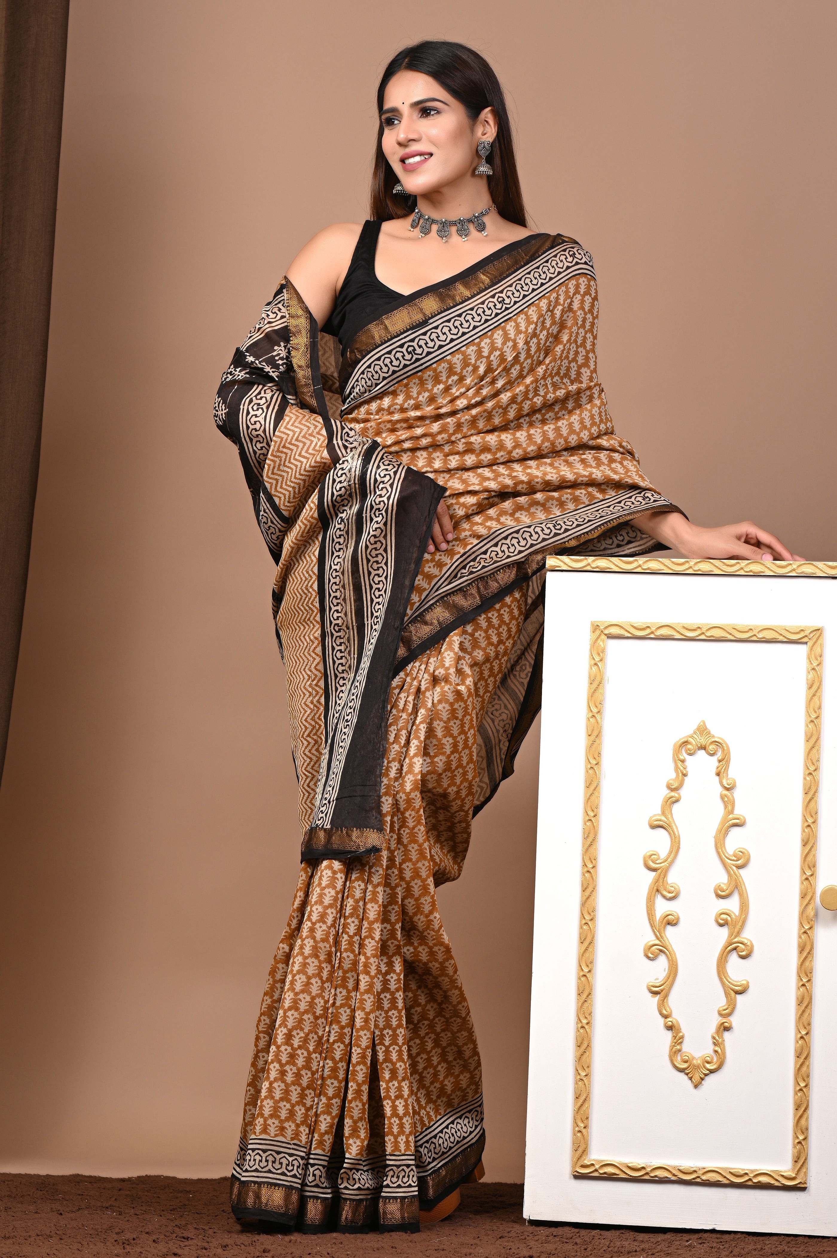 Mustard & Black Maheshwari Silk Saree