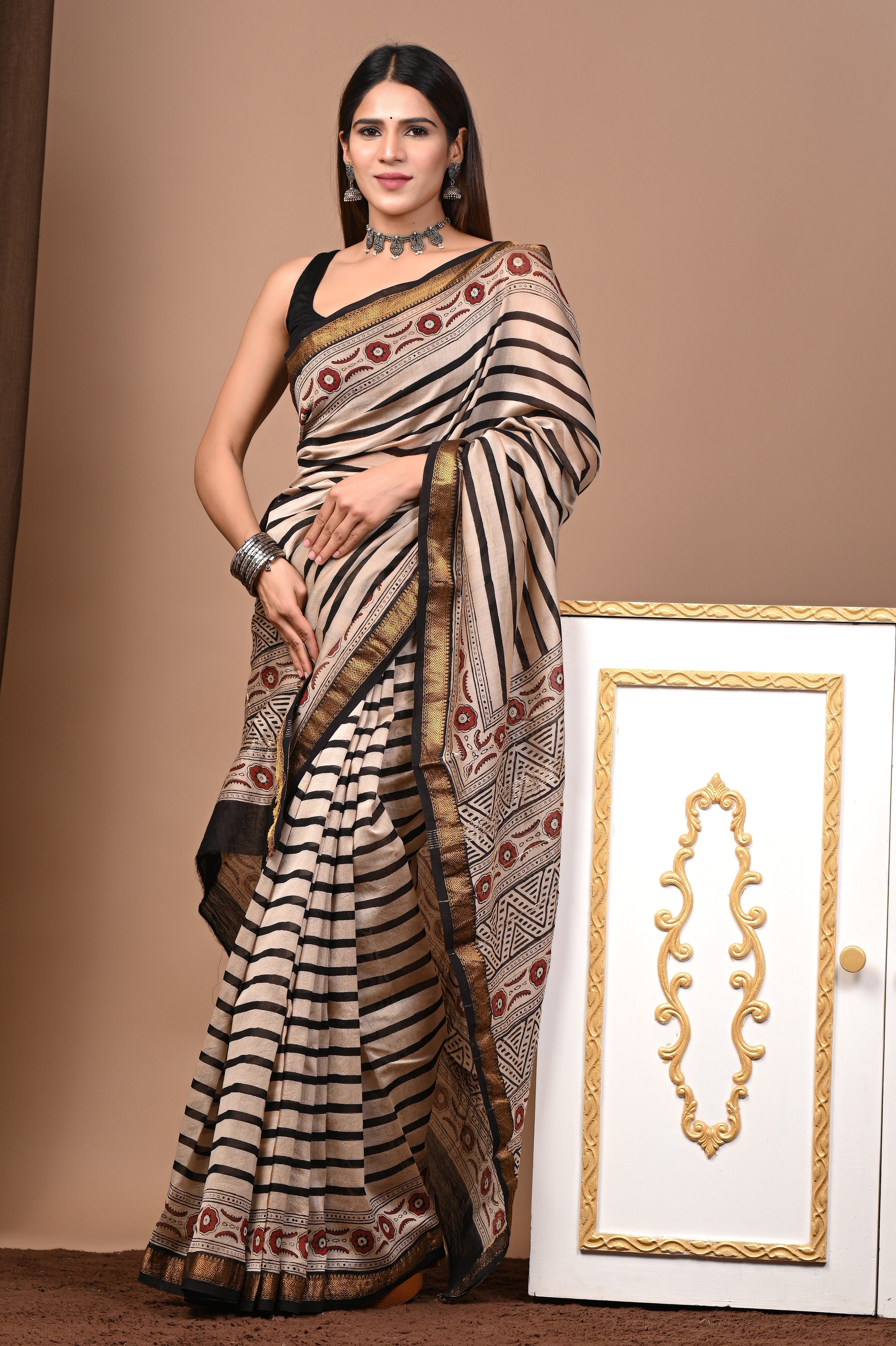 Cream & Black Maheshwari Silk Saree