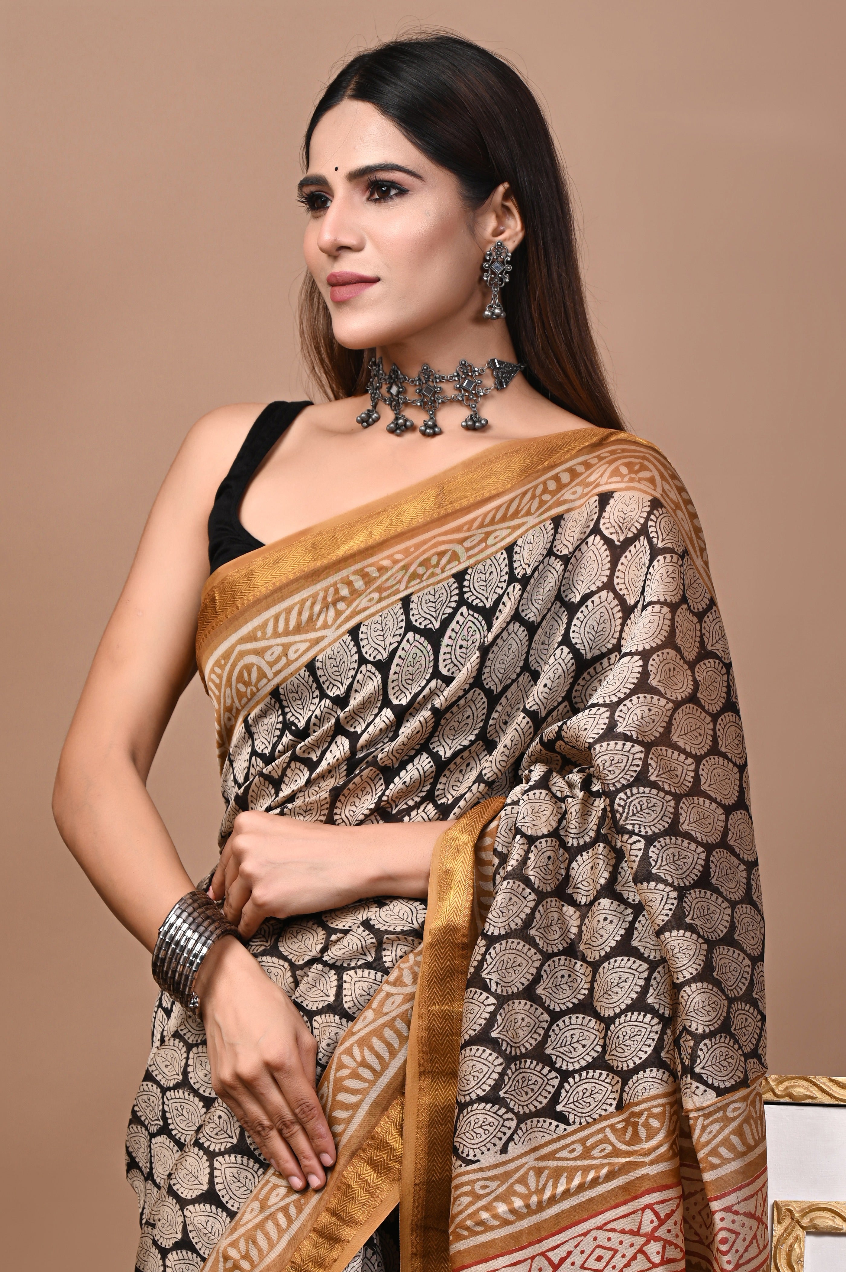 Mustard & Black Maheshwari Silk Saree