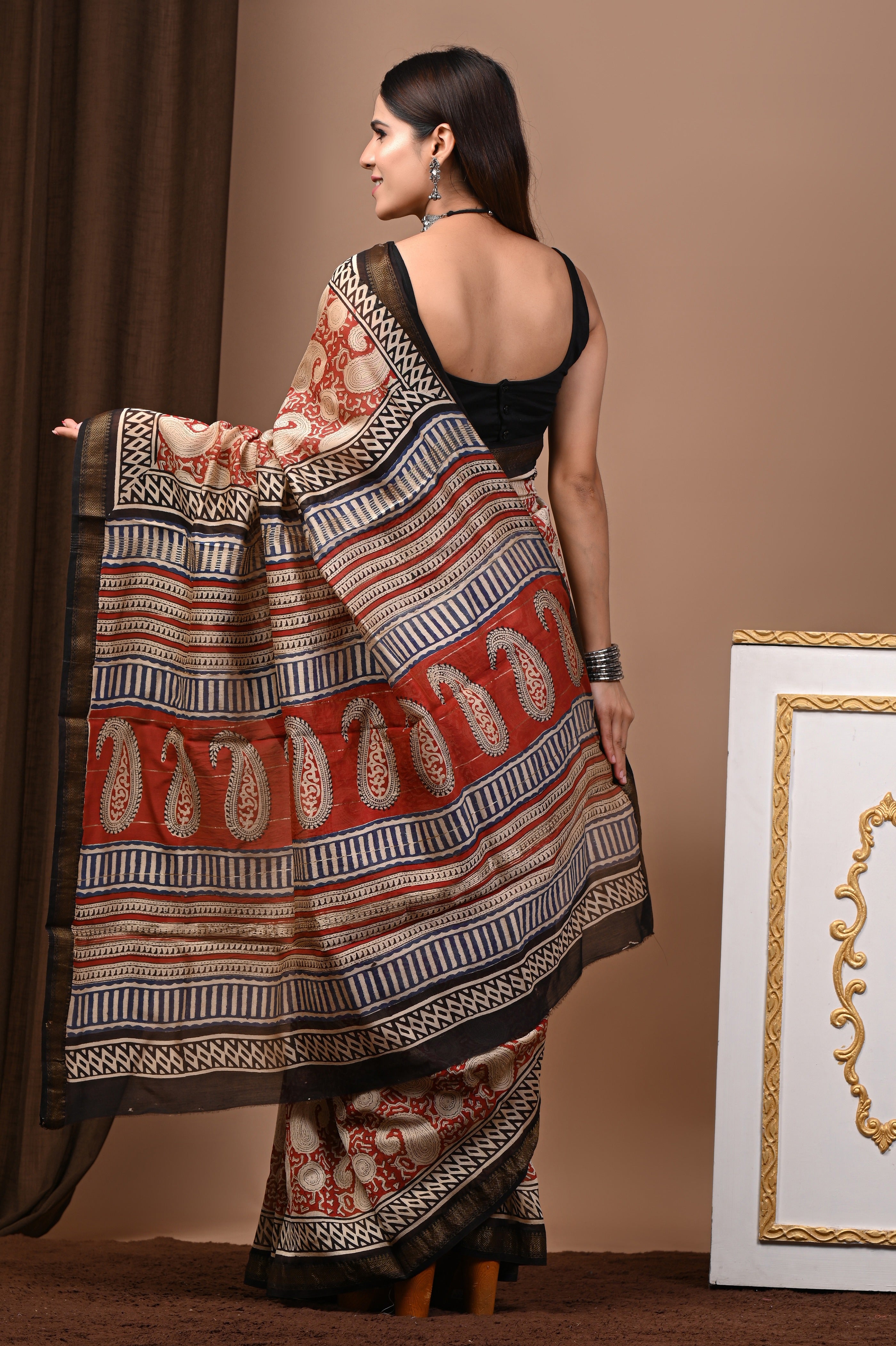 Rust Red & Beige Maheshwari Silk Saree