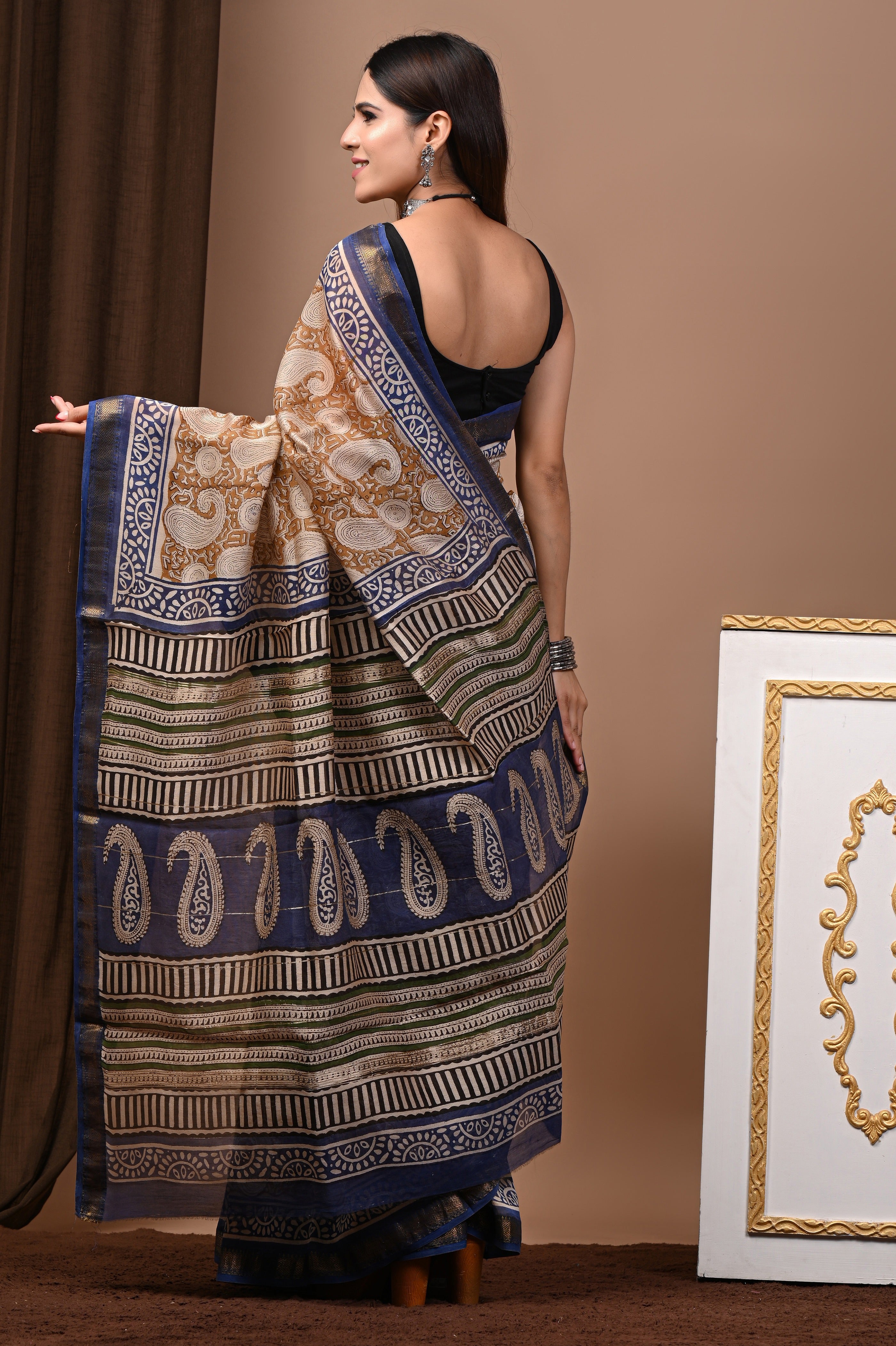 Rust Red & Beige Maheshwari Silk Saree