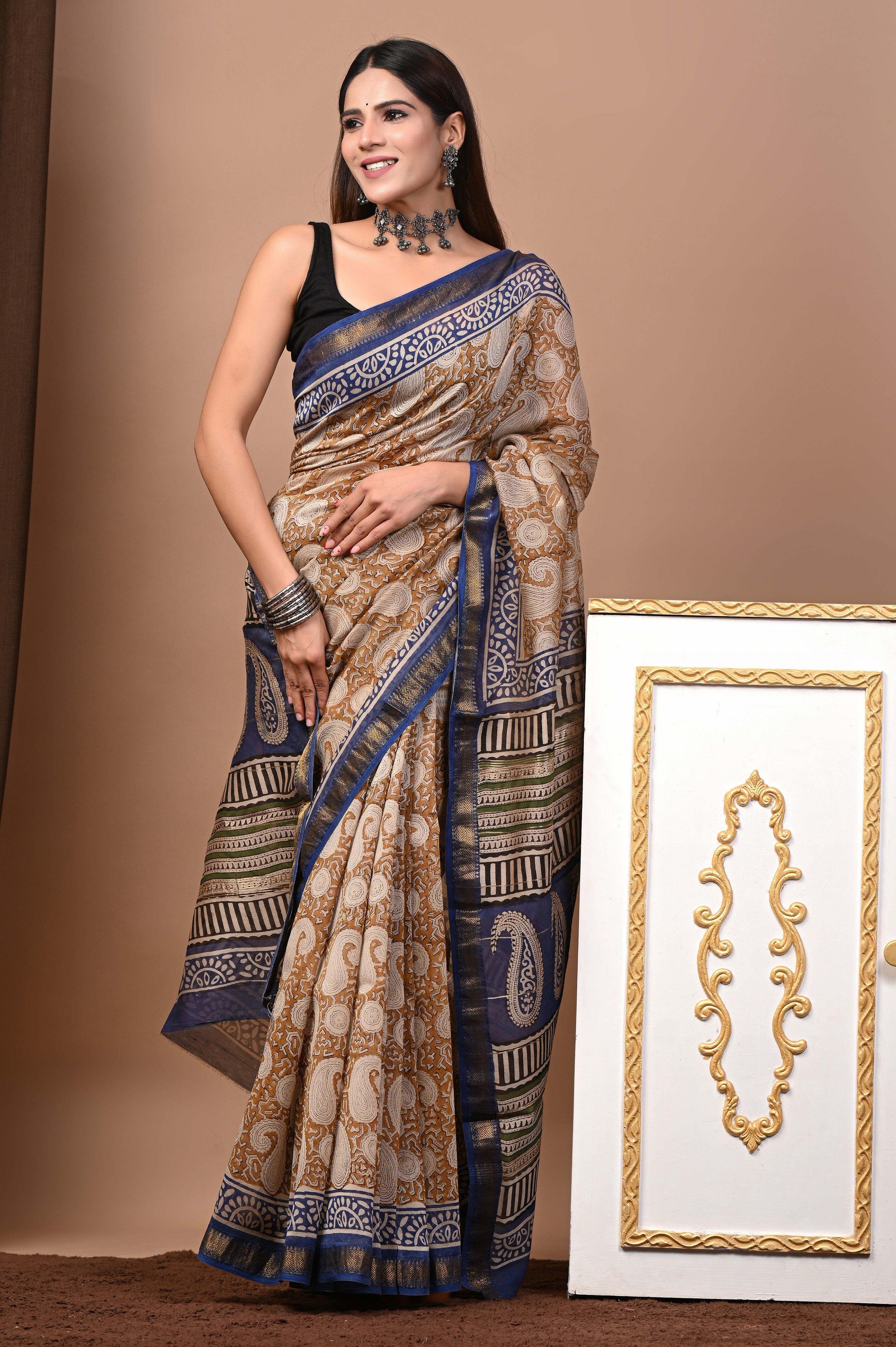 Rust Red & Beige Maheshwari Silk Saree