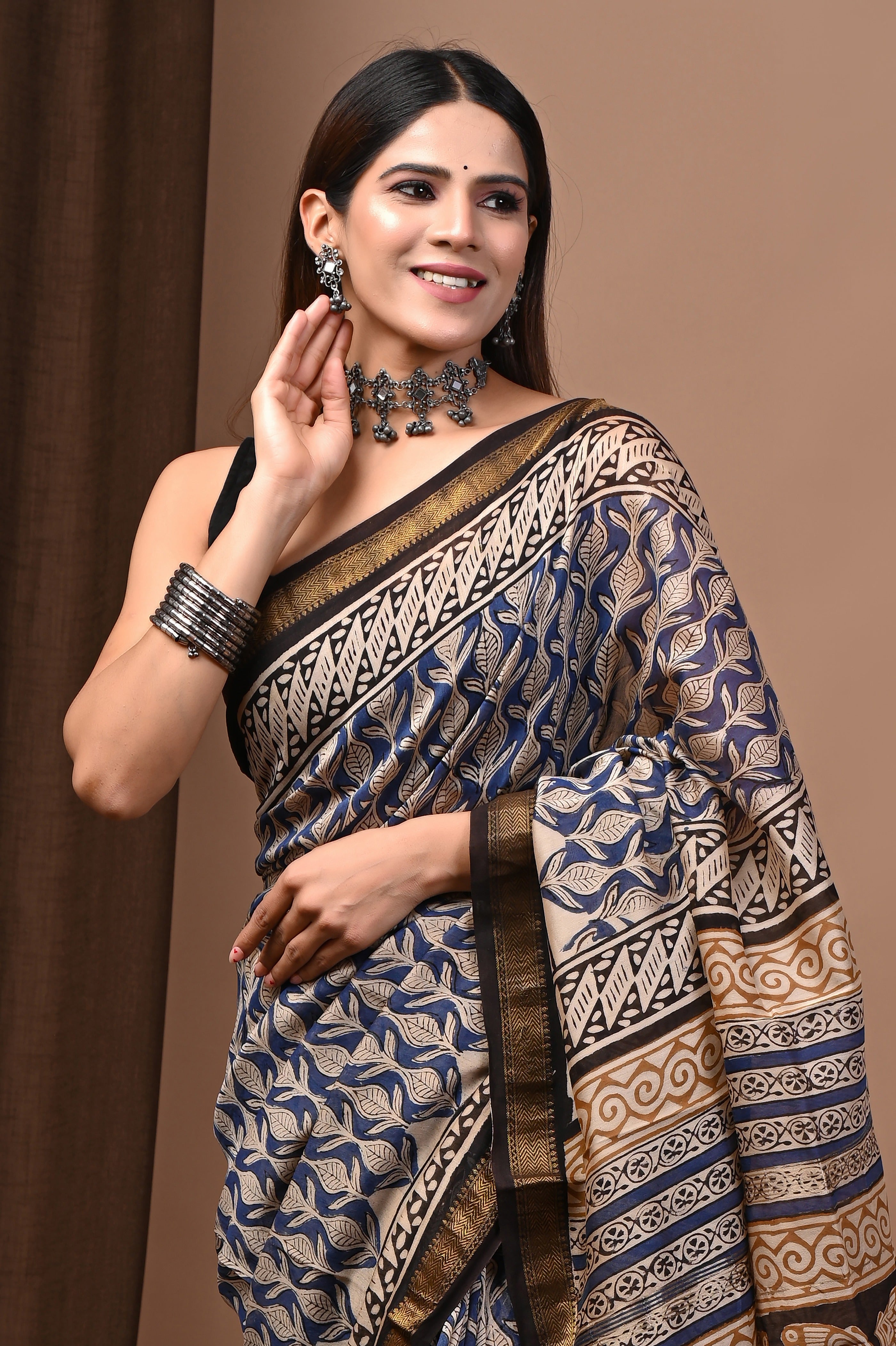 Navy Blue Beige Maheshwari Silk Saree