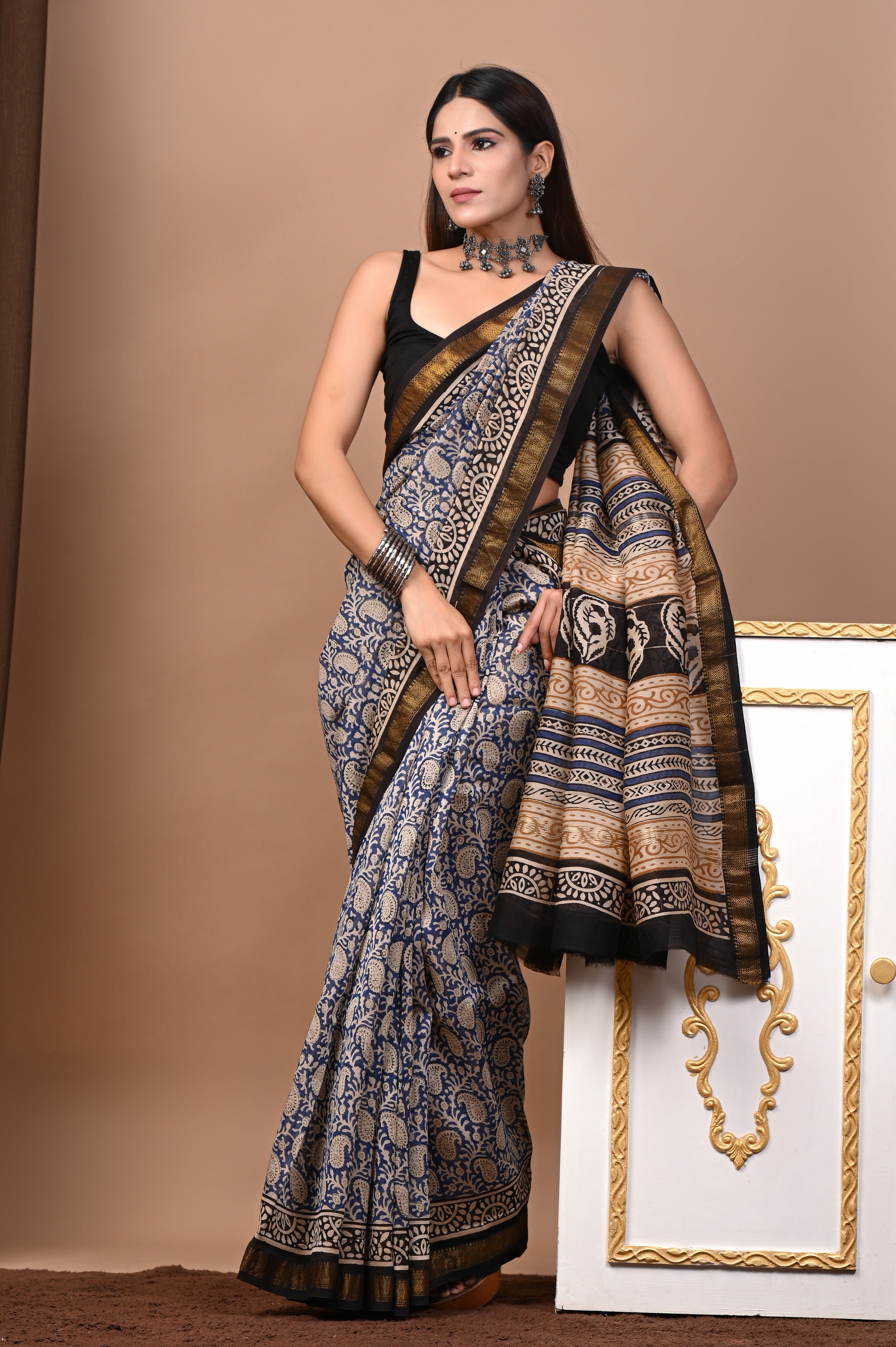 Navy Blue Maheshwari Silk Saree