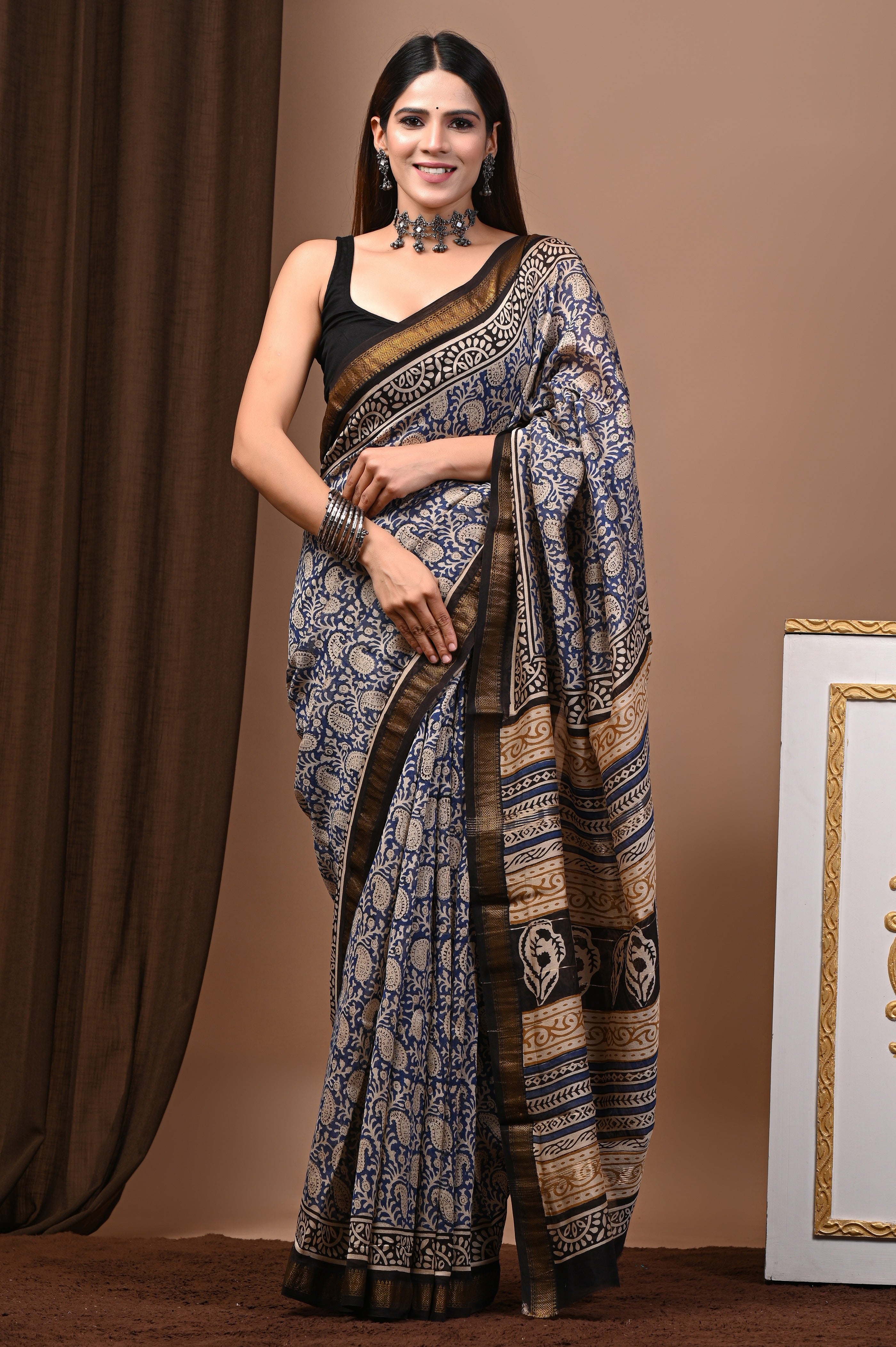 Navy Blue Maheshwari Silk Saree
