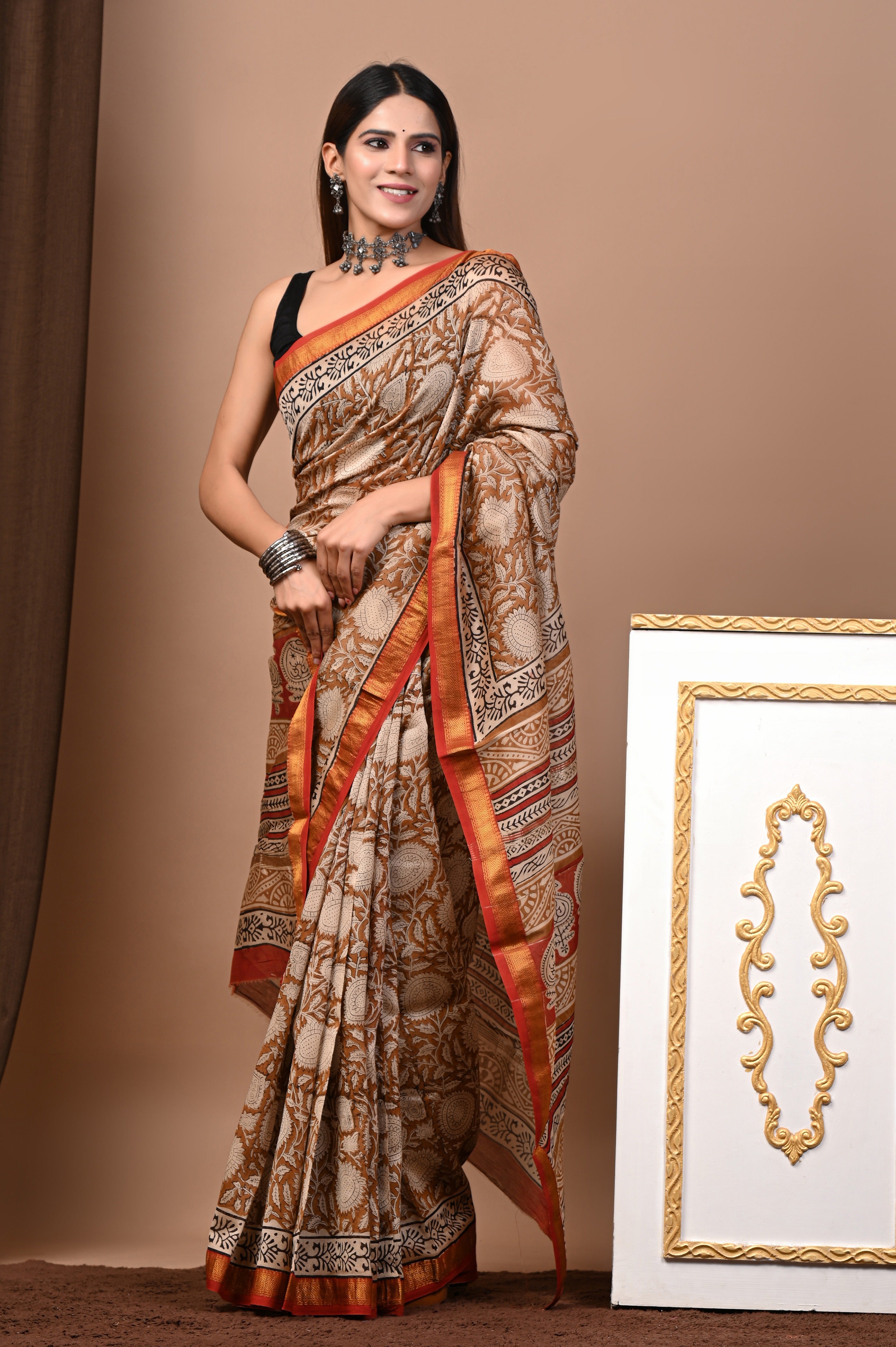 Brown Red Maheshwari Silk Saree