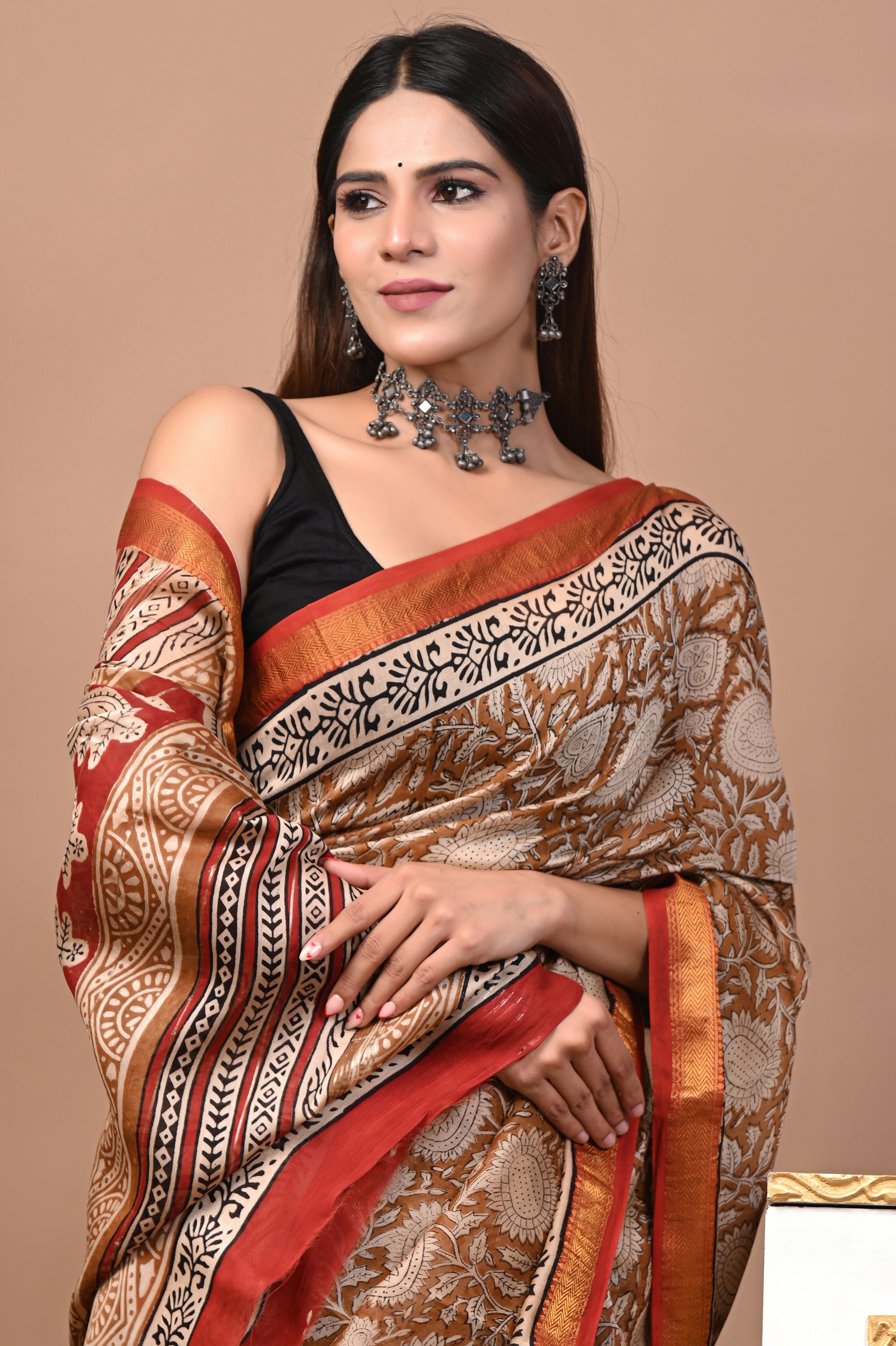 Brown Red Maheshwari Silk Saree