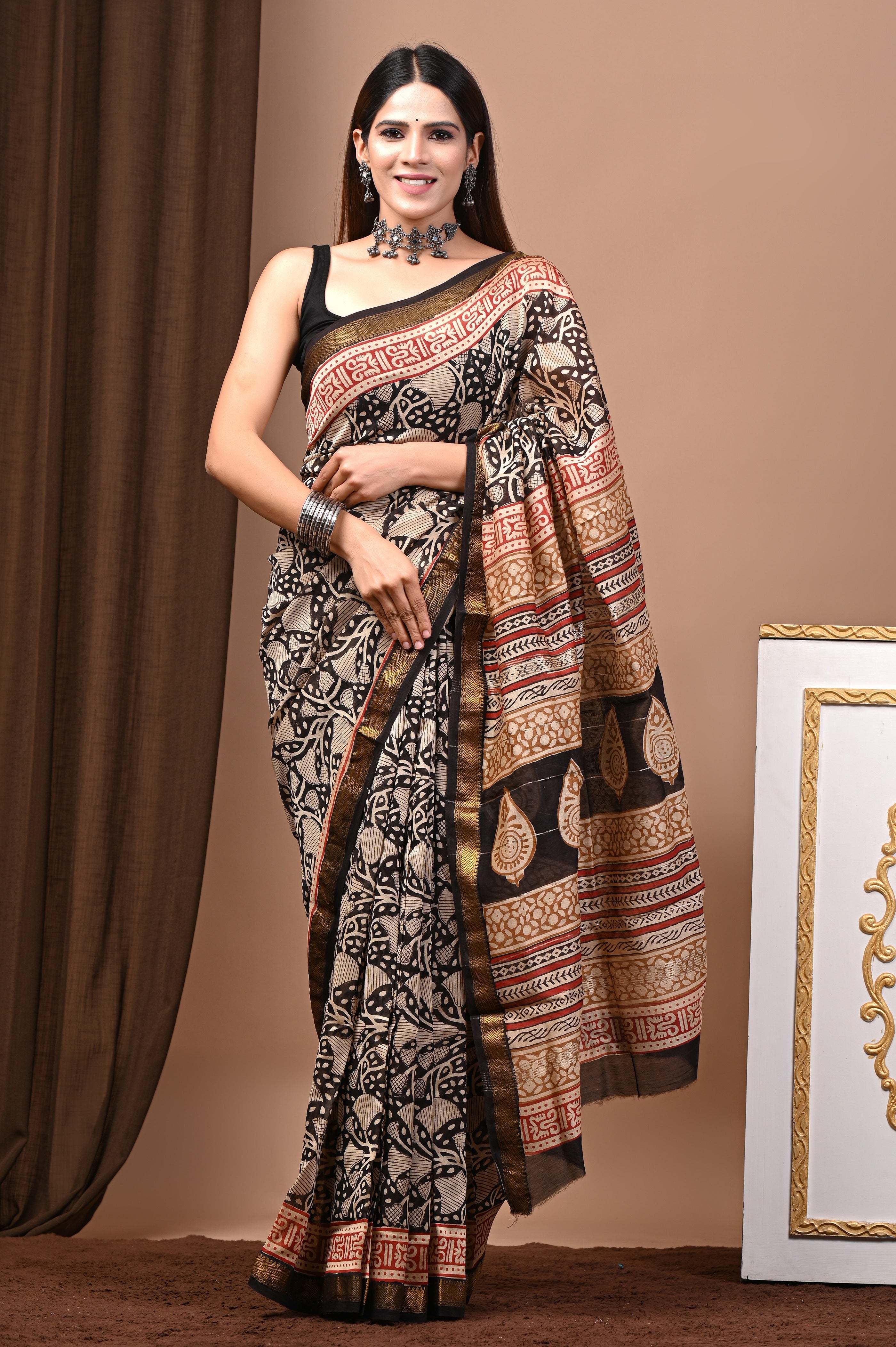 Black Beige Cotton Silk Maheshwari Saree