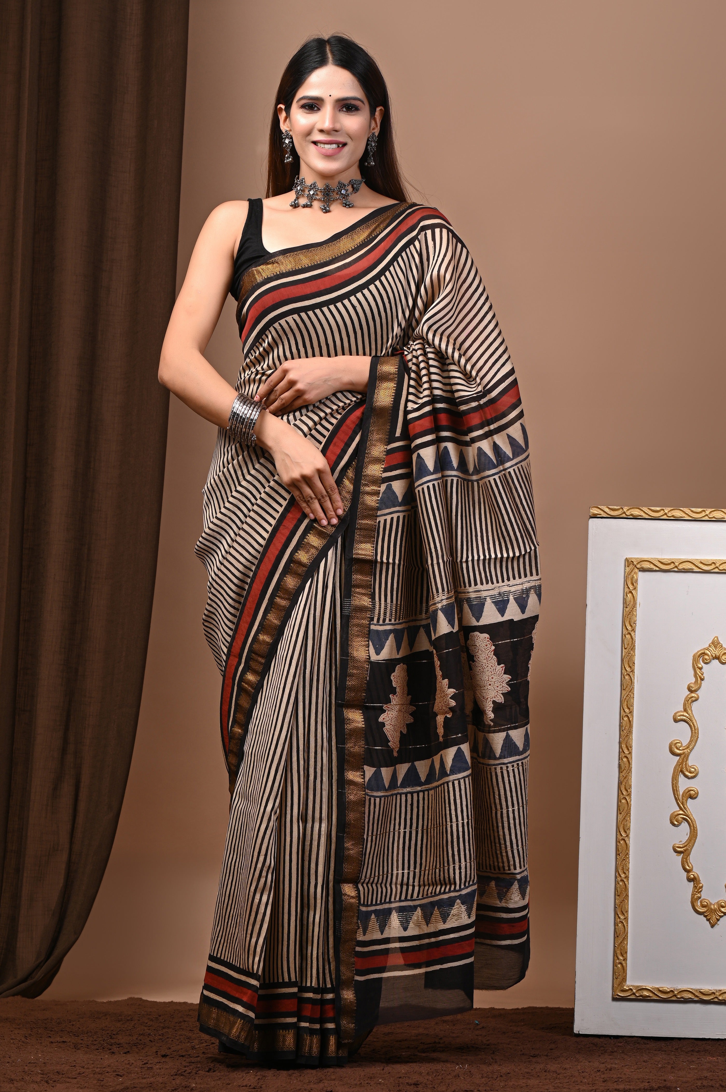 Black and Beige Maheshwari Silk Saree