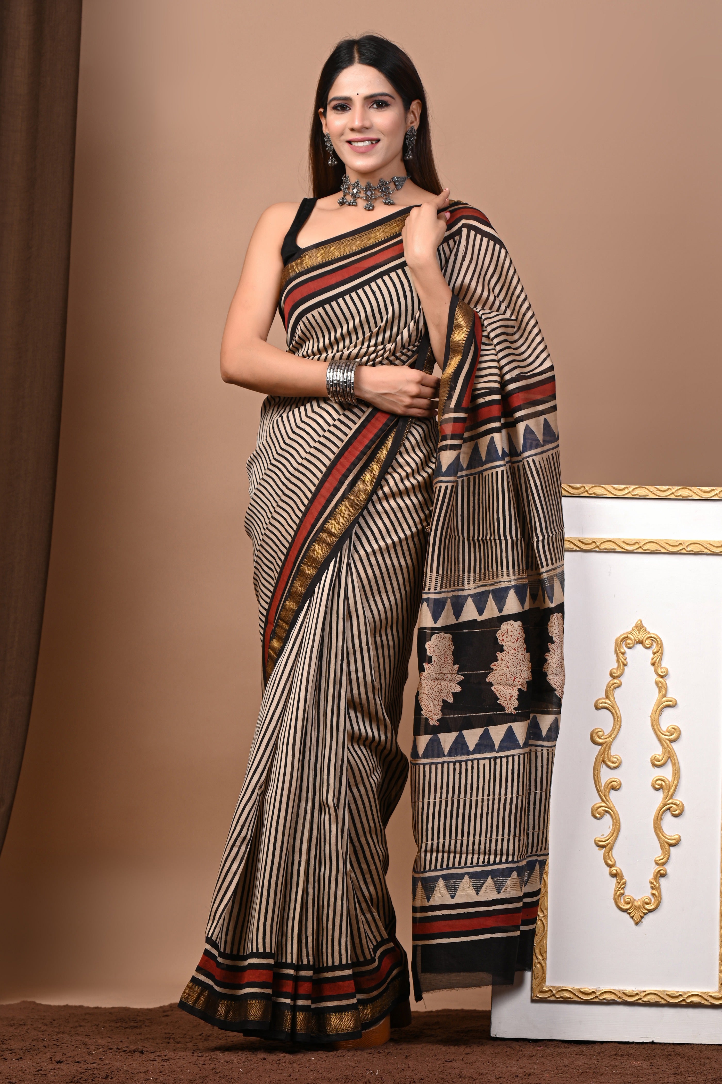 Black and Beige Maheshwari Silk Saree