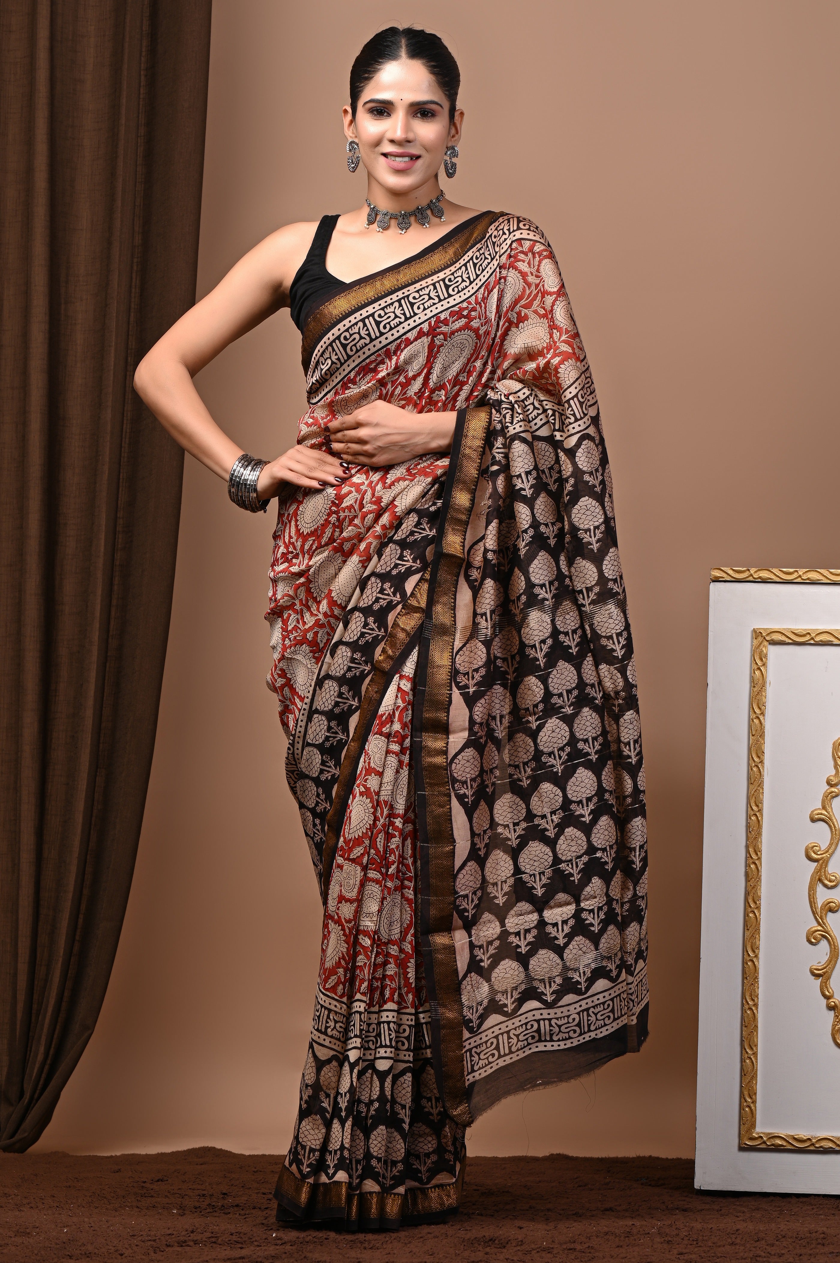 Black Red Maheshwari Silk Saree